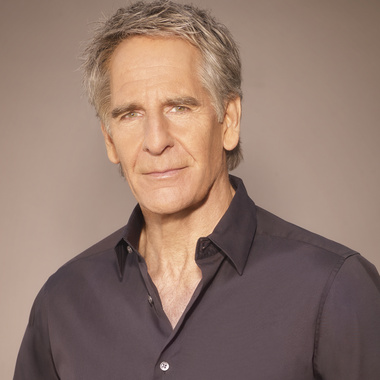 Scott Bakula