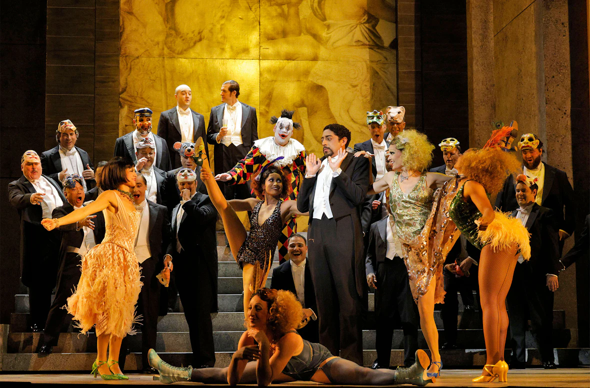 Opera Rigoletto Set LA Opera Rigoletto - LA Opera